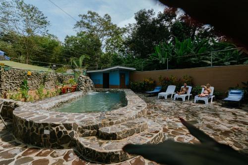 Bazén v ubytování Oasis Diverse Adult Retreat nebo v jeho okolí