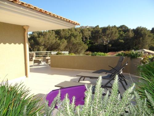 Superbe Penthouse T3 Climatisé avec Garage à Cavalaire-sur-Mer - FR-1-100-226