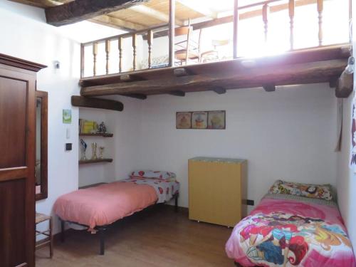 Katil atau katil-katil dalam bilik di Casa a Verdeggia