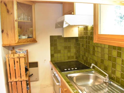 Chalet cosy 6 pers. à 100m des pistes avec garage fermé et parking, Méribel