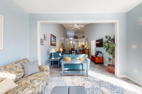 Fairway Village Unit 110 – Photos 2