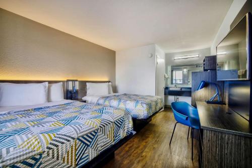 Postel nebo postele na pokoji v ubytování Motel 6-Jackson, MS