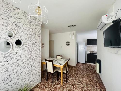 Televisyen dan/atau pusat hiburan di San Luis Apartment