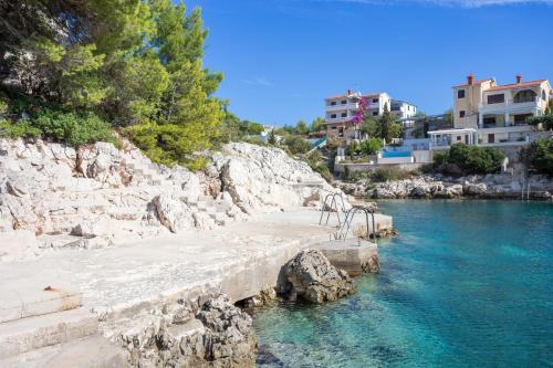 Apartments by the sea Razanj, Rogoznica - 15998
