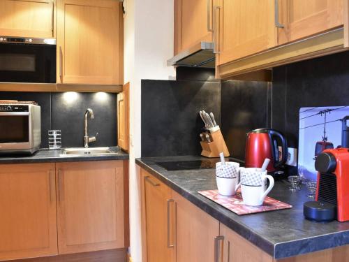 Photo de la galerie de l'établissement Appartement cosy 4 pers à Méribel, balcon, commodités à pied, Label Méribel, classé 3* - FR-1-180-389, à Les Allues