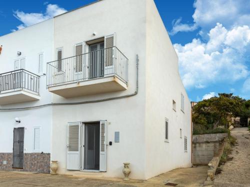 Lovely holiday home in Sicily with sea view