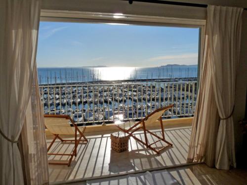 Appartement Hyeres, 2 pieces, 4 personnes - FR-1-335-124