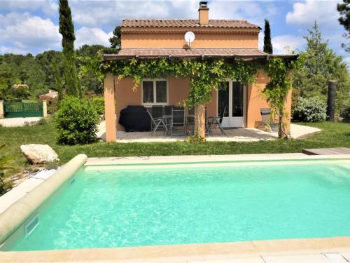 Maison Salavas, 4 pièces, 6 personnes - FR-1-382-38