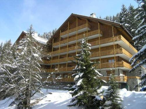 Studio à Méribel, proche pistes et commerces, balcon