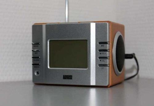 a small radio sitting on top of a table at Ferienwohnung Kopf in Schuttertal