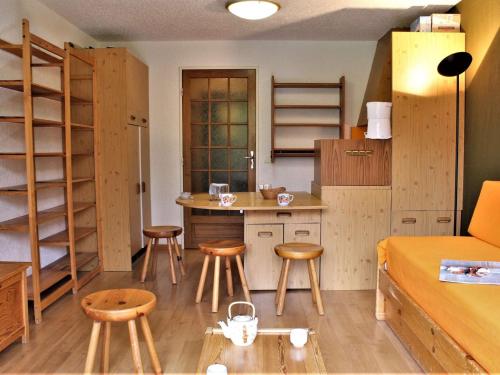 Appartement Risoul, 1 pièce, 4 personnes - FR-1-330-58にあるバスルーム