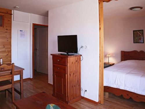 Appartement aux Orres 1800 avec piscine, sauna, proche pistes, 2 pièces, 6 personnes - FR-1-322-196
