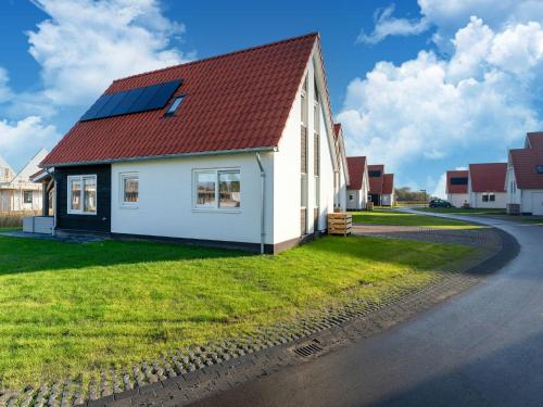 Cozy holiday home in Scherpenisse close to the beach