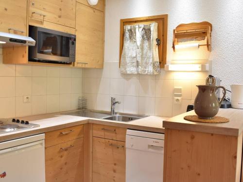 メリベルにあるAppartement pour 6, centre Méribel, proche commerces et pistes, piscine l'été - FR-1-180-303のギャラリーの写真