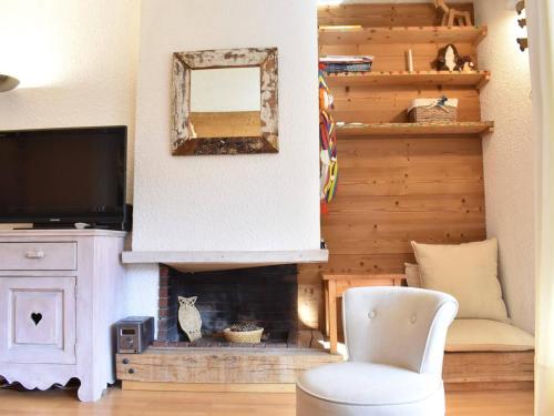 Gallery image of Studio cabine à Méribel, 4 personnes, terrasse sud, parking privé, casier à skis, lave-linge - FR-1-180-210 in Méribel