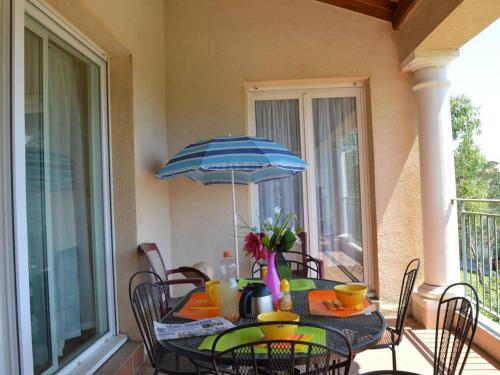 Appartement 3 pièces avec terrasse, piscine, parking et navette plage à Sainte-Maxime - FR-1-226-189