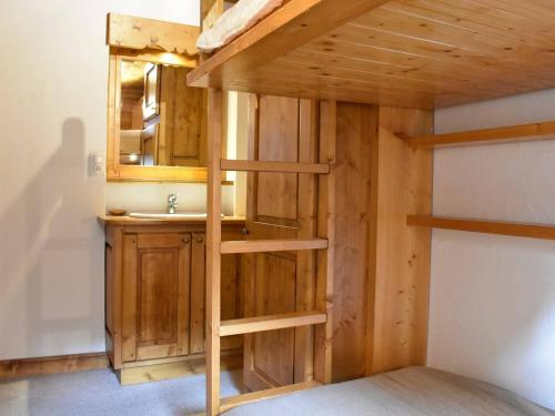 Appartement 4 pièces, terrasse ensoleillée, accès pistes et commerces à 150m, navette gratuite