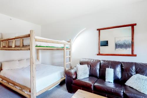 Tucker Mountain Lodge 307b – Photos 3