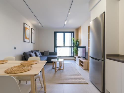 VV Arenas de Guanarteme "by henrypole home"