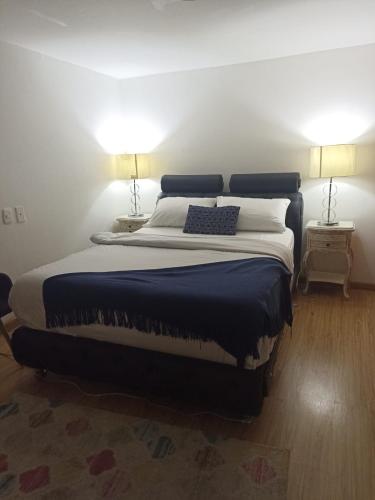 Cama o camas de una habitación en 201 Hermoso apartamento con ubicación cercana al aeropuerto