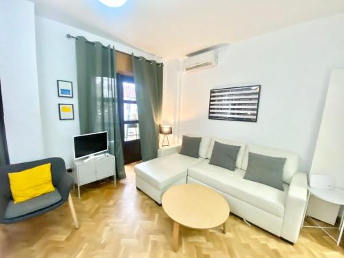 Centro Barrio Embajadores 01