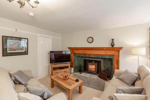 MacDonald Apartment – Photos 5