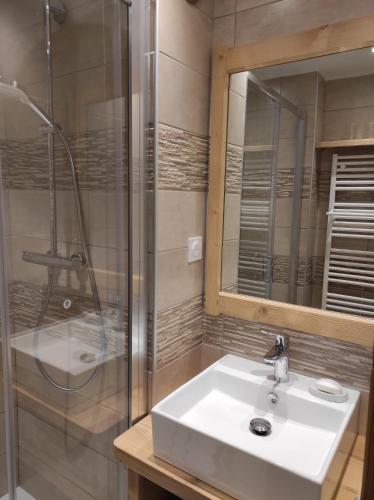 Appartement 3 étoiles avec balcon, vue montagne à Méribel Mottaret