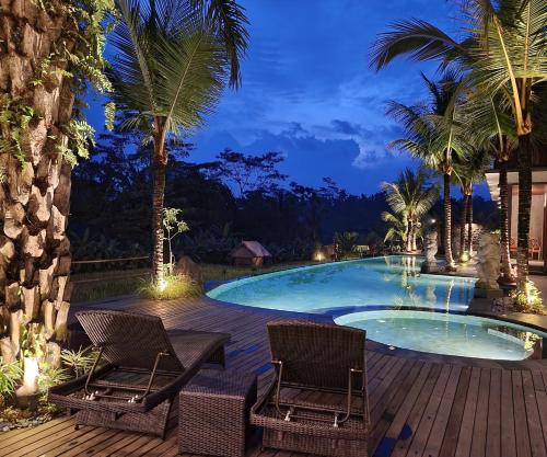 Πισίνα στο ή κοντά στο Pinggala Villa Ubud
