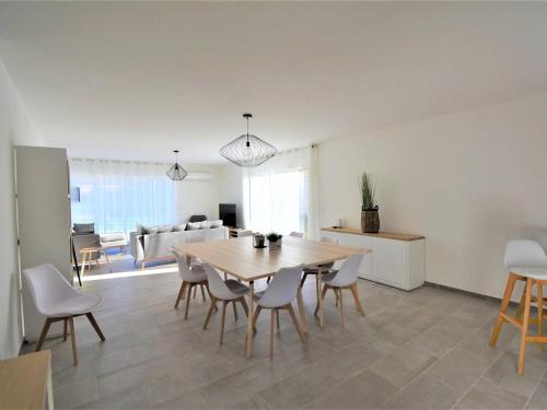 Maison Salavas, 4 pièces, 8 personnes - FR-1-382-146