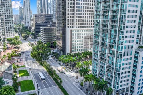 Modern 1 Bed ICON Brickell with Amazing Views photo 30