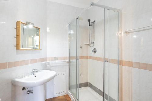 Bilik mandi di Residence I Mirti Bianchi