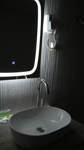 Un baño de 21 Rooms Hotel