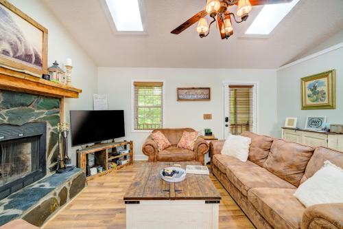 Cozy Cabin Nest – Photos 2