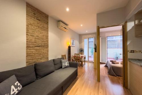 ApartEasy - Central Gracia Apartments