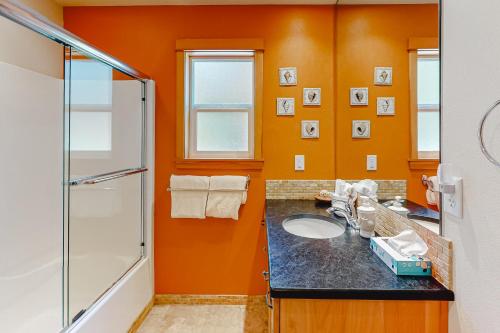 Ένα μπάνιο στο Shorebird MCA 1678