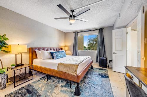 Ένα ή περισσότερα κρεβάτια σε δωμάτιο στο Maya Condos 333B