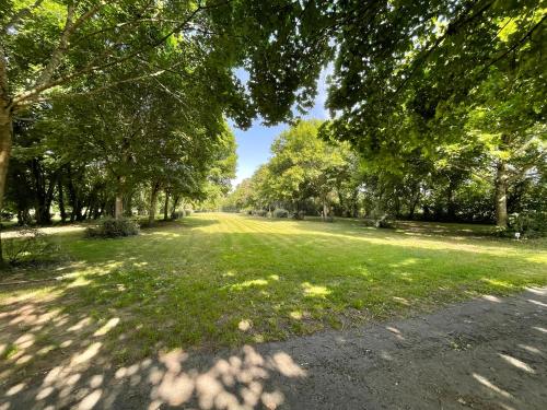 Gallery image of Camping Canal de Berry in Saint-Amand-Montrond