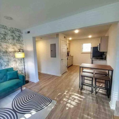 WALK everywhere- amazing apartment – Photos 2