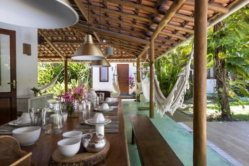 Taman di luar Casa da Lua