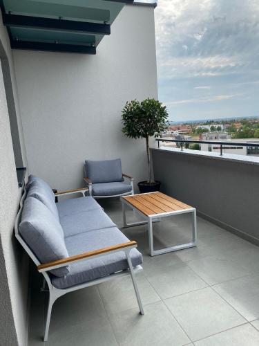 Balkoni atau teres di Arena ZG Apartment