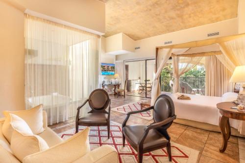 Кровать или кровати в номере Hotel Costa dei Fiori