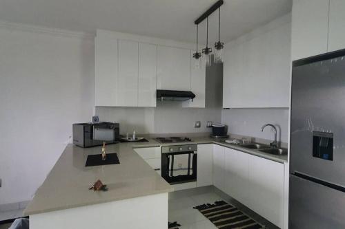 Kuchyň nebo kuchyňský kout v ubytování *502 Shoreline Beach Flat* Strictly Halaal
