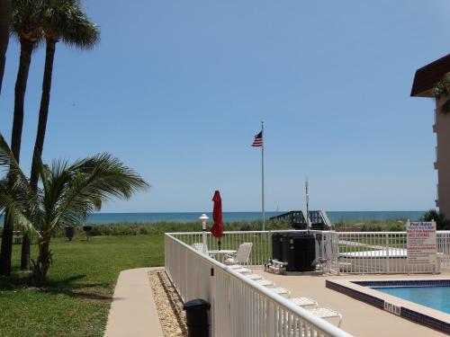 Afbeelding uit fotogalerij van Spanish Main 66- Direct Oceanfront Condo! in Cocoa Beach