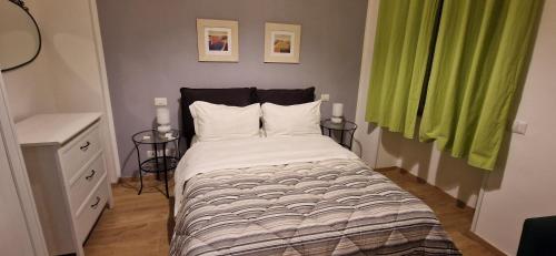 Postel nebo postele na pokoji v ubytování Studio Flat 381