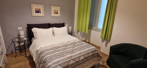 Studio Flat 381