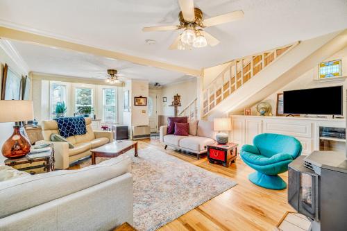 Marion Maritime Manor – Photos 3