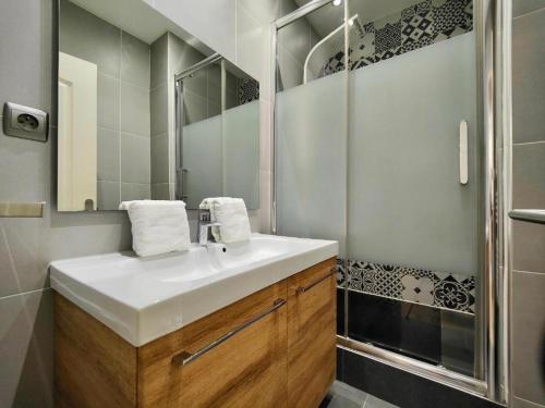 Cozy One Bedroom Apartment-City Center