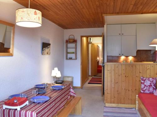 Meribel : Bel Appartement 2 Pièces avec Parking, Proche Pistes et Commerces - FR-1-180-89