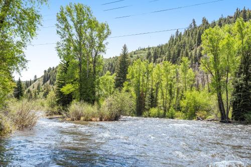 Eagle River Escape – Photos 4