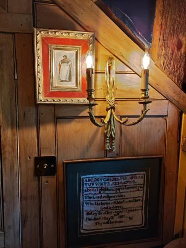 Gambar di galeri bagi Wizards Thatch Luxury Suites di Alderley Edge